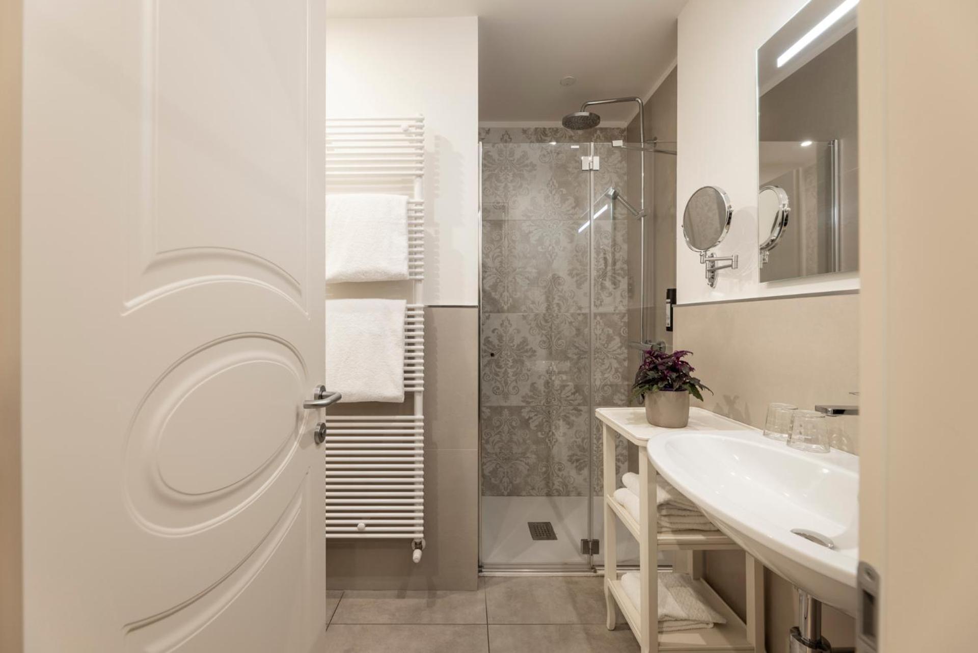 Hotel La Caporala كاستل دازانو المظهر الخارجي الصورة